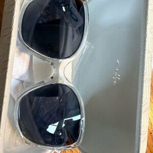 Brand New Oakley Sunglasses Clear Frame Black Lenses Oversized w/ Case